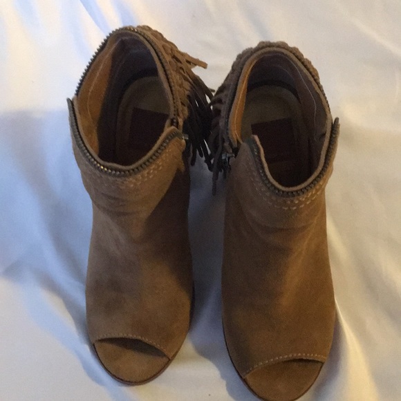 Dolce Vita Cognac suede open toe booties. - Picture 3 of 8